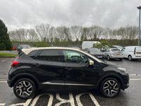 Usado Renault Captur Dynamique 90 HP (66 kW) 2016 Preto SUV