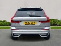 Used Volvo XC60 Plus 250 HP (183 kW) 2023 Silver SUV