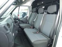 Używany Renault Master 145 KM (106 kW) 2024 Biały Minivan