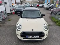 Used Mini Cooper Classic 2018 White Hatchback