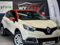 Used Renault Captur Dynamique 90 HP (66 kW) 2015 Cream/orange SUV