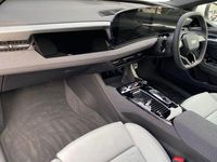 Used Audi A6 e-tron S-Line 210 kW (286 HP) 2025 Glacier white Estate