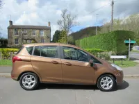 Used Ford B-MAX Zetec 90 HP (66 kW) 2016 Gold MPV