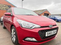 Used Hyundai i20 SE 84 HP (61 kW) 2015 Red Hatchback