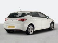Used Vauxhall Astra Business Edition 110 HP (80 kW) 2021 White Hatchback