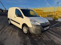 Used Citroën Berlingo 90 HP (66 kW) 2016 White MPV