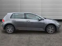 Begagnad VW Golf VII SE 125 HK (91 kW) 2017 Grå Halvkombi