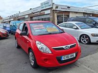 Used Hyundai i20 Classic 77 HP (56 kW) 2011 Red Hatchback