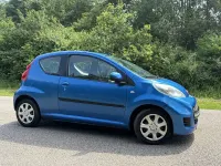 Used Peugeot 107 68 HP (50 kW) 2012 Blue Hatchback