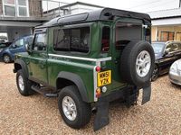 Used Land Rover Defender 120 HP (88 kW) 2009 Green/white Estate
