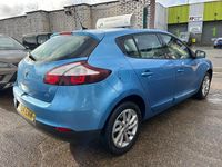 Used Renault Mégane III Dynamique 110 HP (80 kW) 2014 Blue Hatchback