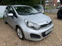 Used Kia Rio 85 HP (62 kW) 2014 Silver Hatchback
