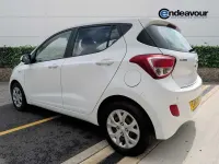 Used Hyundai i10 SE 83 HP (61 kW) 2014 White Hatchback