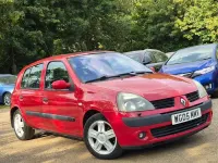 Used Renault Clio Dynamique 98 HP (72 kW) 2005 Red Hatchback