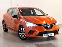 Used Renault Clio V Evolution 145 HP (106 kW) 2023 Orange Hatchback