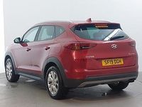 Used Hyundai Tucson SE 115 HP (84 kW) 2019 Red SUV