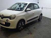 Used Renault Twingo Play 70 HP (51 kW) 2016 White Hatchback