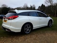 Begagnad Honda Civic SR 142 HK (104 kW) 2015 Vit Kombi