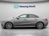 Usado Mercedes A200 AMG line 177 CV (130 kW) 2024 Gris Berlina