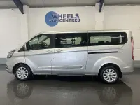 Usado Ford Tourneo Custom Titanium 2022 Prateado Van