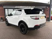Used Land Rover Discovery Sport SE 180 HP (132 kW) 2018 White SUV