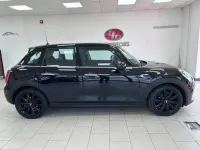 Usado Mini Cooper Hatch 136 CV (100 kW) 2017 Negro Utilitario