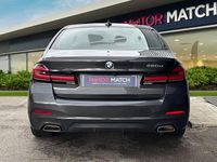 Usado BMW 520 M Sport 190 CV (139 kW) 2023 Gris Berlina