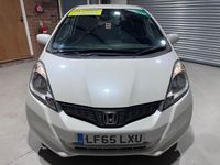 Begagnad Honda Jazz ES 2015 Vit Halvkombi