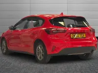 Gebraucht Ford Focus Titanium 125 PS (91 kW) 2023 Rot Kleinwagen