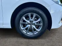 Używany Mazda 2 75 KM (55 kW) 2022 Biały Hatchback