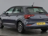 Usado VW Polo Life 95 HP (69 kW) 2024 Cinzento Citadino