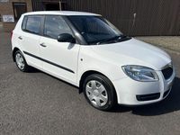 Used Skoda Fabia 2009 White Hatchback