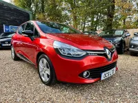 Used Renault Clio Dynamique 90 HP (66 kW) 2015 Red Hatchback