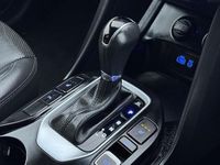 Used Hyundai Santa Fe Premium 200 HP (147 kW) 2018 White SUV