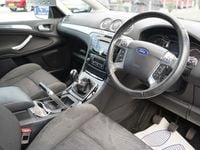 Used Ford S-MAX Titanium 163 HP (119 kW) 2014 MPV