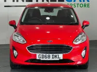 Used Ford Fiesta Zetec 100 HP (73 kW) 2019 Red Hatchback