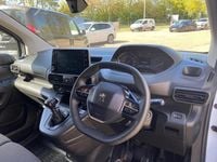 Used Peugeot Partner 2022 White MPV