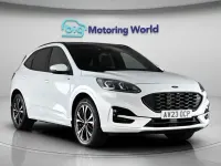 Begagnad Ford Kuga ST-Line X 225 HK (165 kW) 2023 Vit SUV
