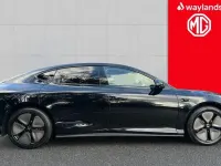 Begagnad MG IM5 216 kW (295 HK) 2025 Halvkombi