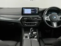 Usado BMW 530e M Sport 288 CV (211 kW) 2023 Azul Familiar