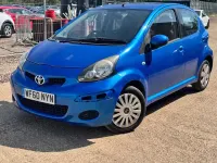 Used Toyota Aygo 67 HP (49 kW) 2010 Blue Hatchback