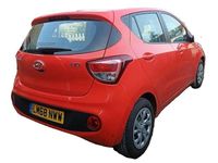 Used Hyundai i10 SE 87 HP (63 kW) 2018 Red Hatchback