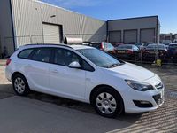 Used Vauxhall Astra S 2013 White Estate