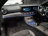 Begagnad Mercedes E400 AMG Line Premium Plus 340 HK (250 kW) 2020 Svart Sportkupé