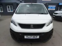 Używany Peugeot Expert S 2017 Biały Van