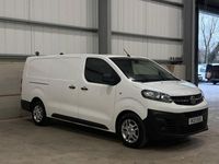 Used Vauxhall Vivaro 100 HP (73 kW) 2021 White MPV