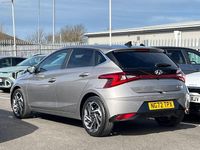 Used Hyundai i20 Premium 100 HP (73 kW) 2023 Bronze Hatchback