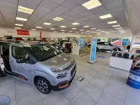 Used Peugeot 2008 GT 129 HP (94 kW) 2023 White SUV