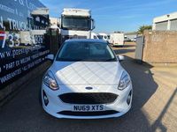 Used Ford Fiesta 85 HP (62 kW) 2019 White Hatchback