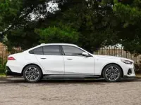 Used BMW 550e M Sport 489 HP (359 kW) 2026 White Sedan
